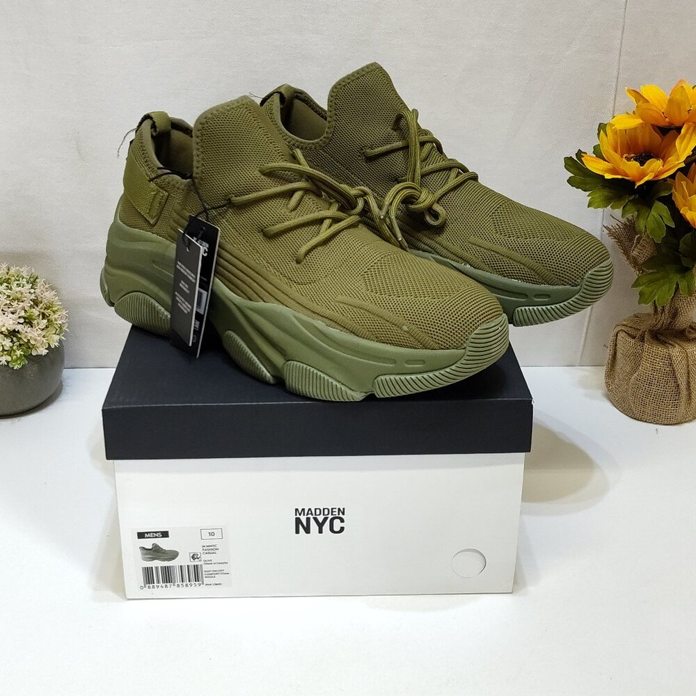 Madden NYC Fashion Casual Sneakers Mens 10 Comfort Foam Insole Odor-Reducing NIB